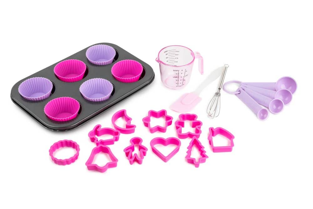 Be Made Hays, KS. Ultimate Little Bite Baker 24 Piece Set for Real Kitchen Use Holiday Toys